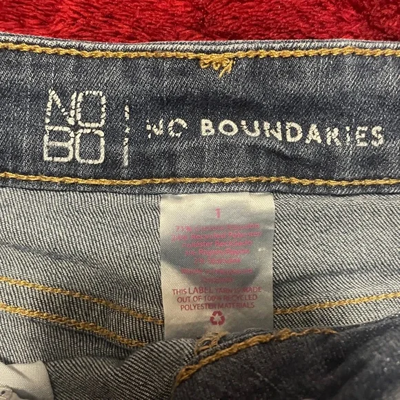 No Boundaries Blue Jean Shorts - Picture 2 of 4